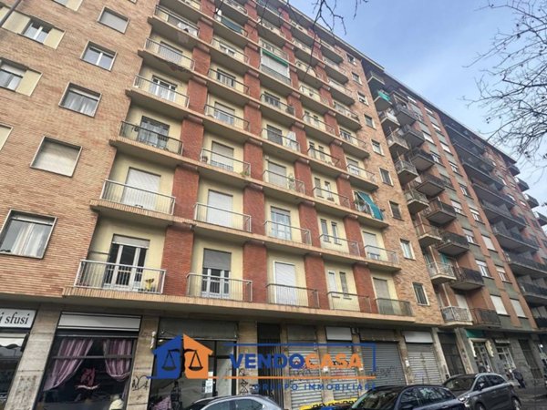 appartamento in vendita a Torino in zona Lingotto