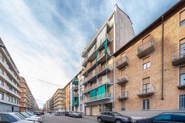 appartamento in vendita a Torino in zona Borgata Vittoria
