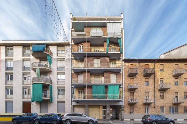 appartamento in vendita a Torino in zona Borgata Vittoria