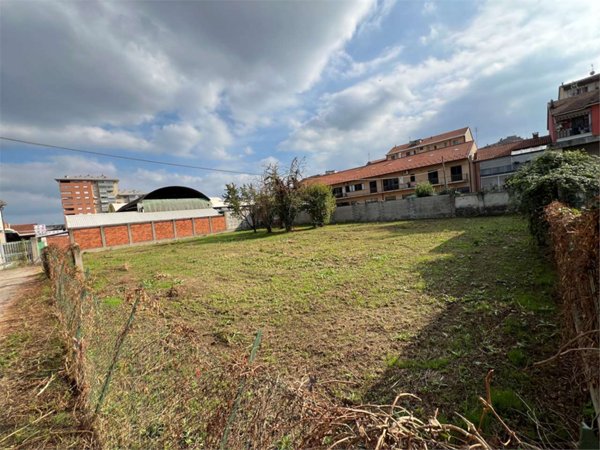 terreno edificabile in vendita a Torino