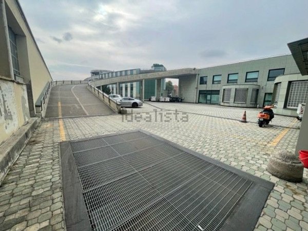 locale di sgombero in vendita a Torino in zona Millefonti