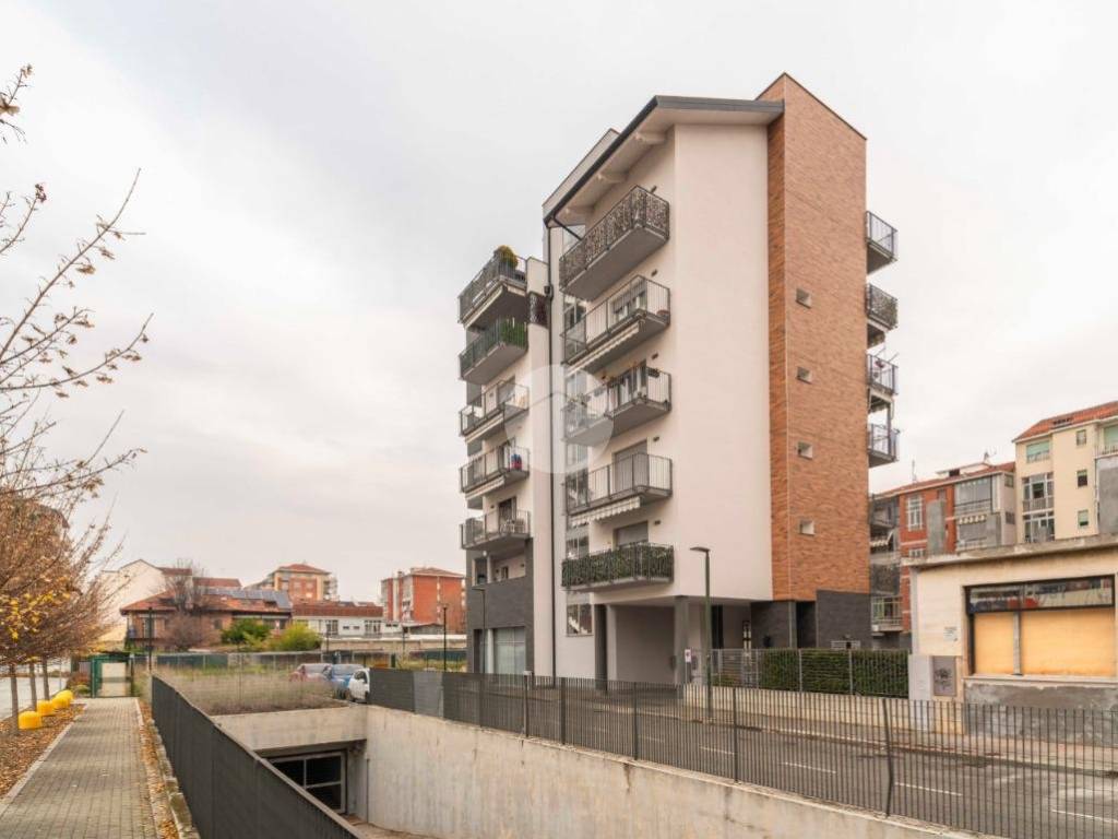 appartamento in vendita a Torino in zona Parella
