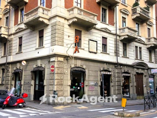 negozio in vendita a Torino in zona Cit Turin