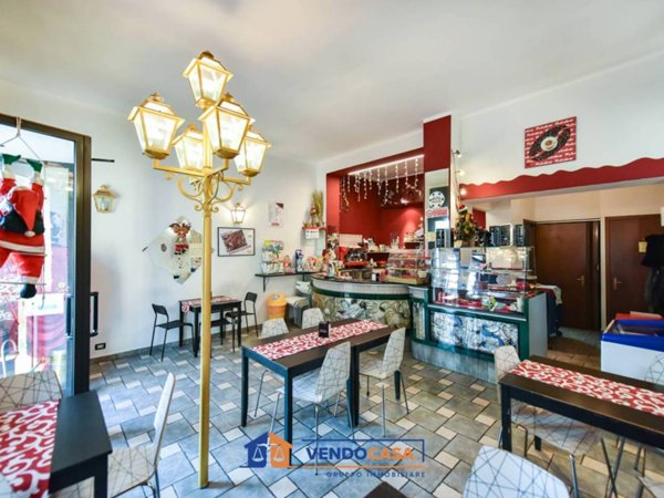 negozio in vendita a Torino in zona Madonna di Campagna
