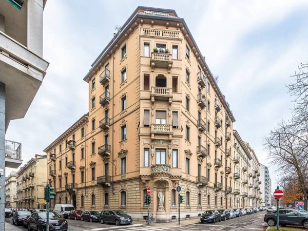 appartamento in vendita a Torino in zona Crocetta