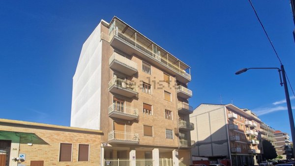 appartamento in vendita a Torino in zona Borgata Lesna