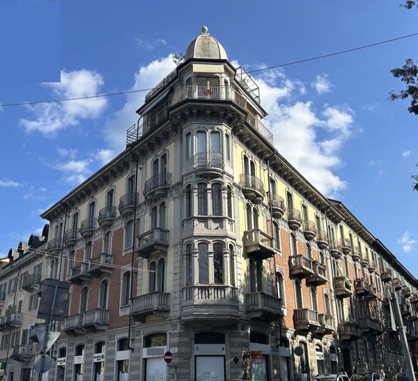 appartamento in vendita a Torino in zona Madonna del Pilone