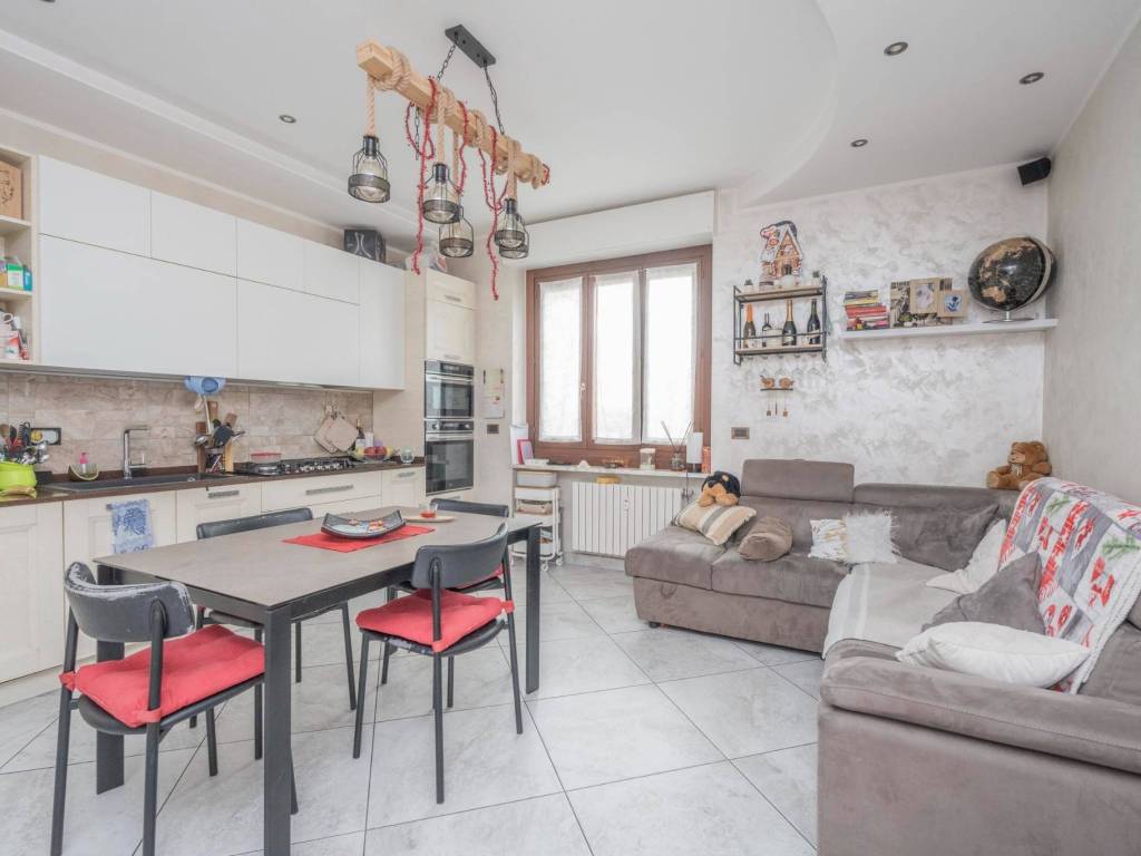 appartamento in vendita a Torino in zona Barca