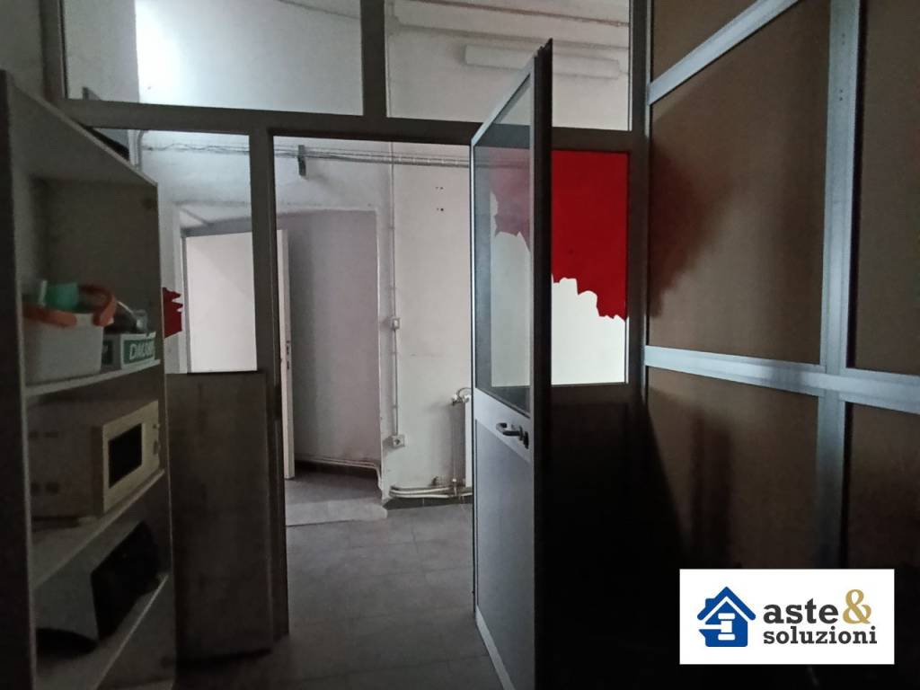 negozio in vendita a Torino in zona Borgo San Paolo