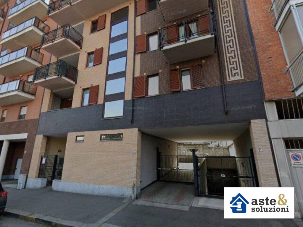 appartamento in vendita a Torino in zona Borgata Vittoria