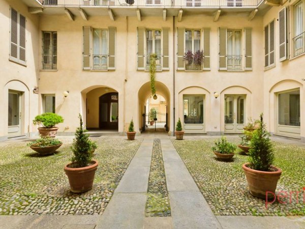 appartamento in vendita a Torino in zona Centro Storico