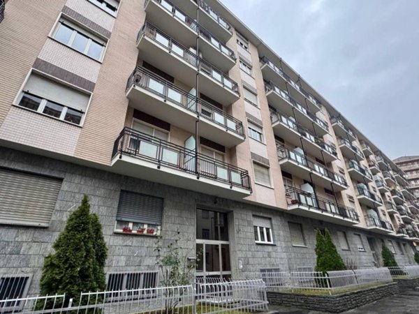 appartamento in vendita a Torino in zona Santa Rita