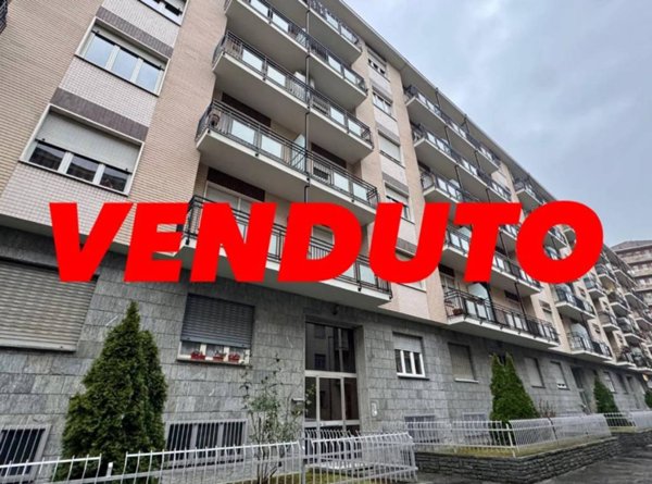 appartamento in vendita a Torino in zona Santa Rita