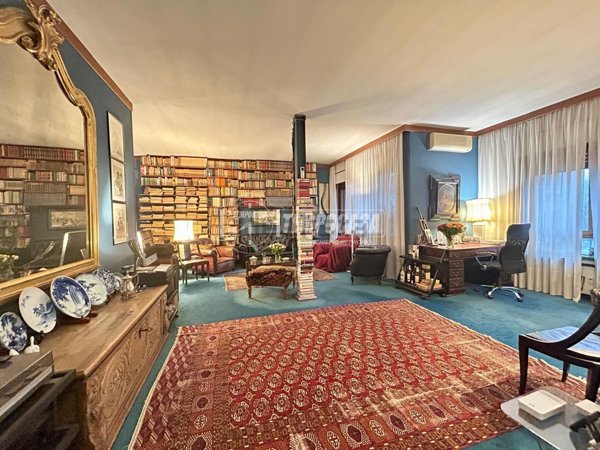 appartamento in vendita a Torino in zona Parella