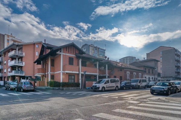 casa indipendente in vendita a Torino in zona Parella