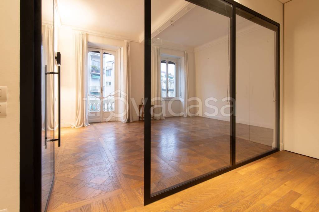 ufficio in vendita a Torino in zona Cit Turin