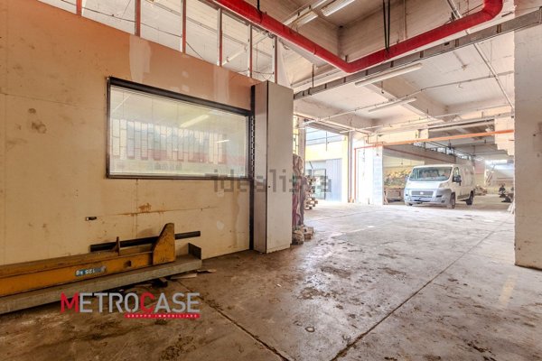 ufficio in vendita a Torino in zona Vanchiglia