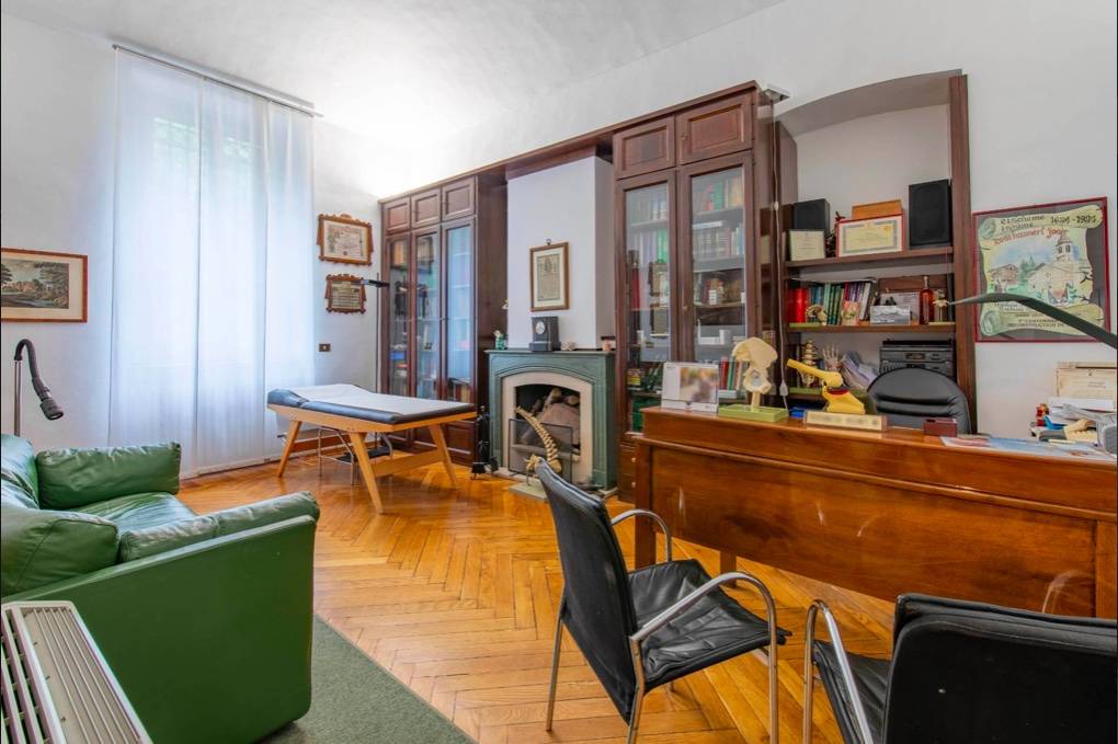 ufficio in vendita a Torino in zona Centro Storico