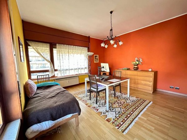 appartamento in vendita a Torino in zona Parella