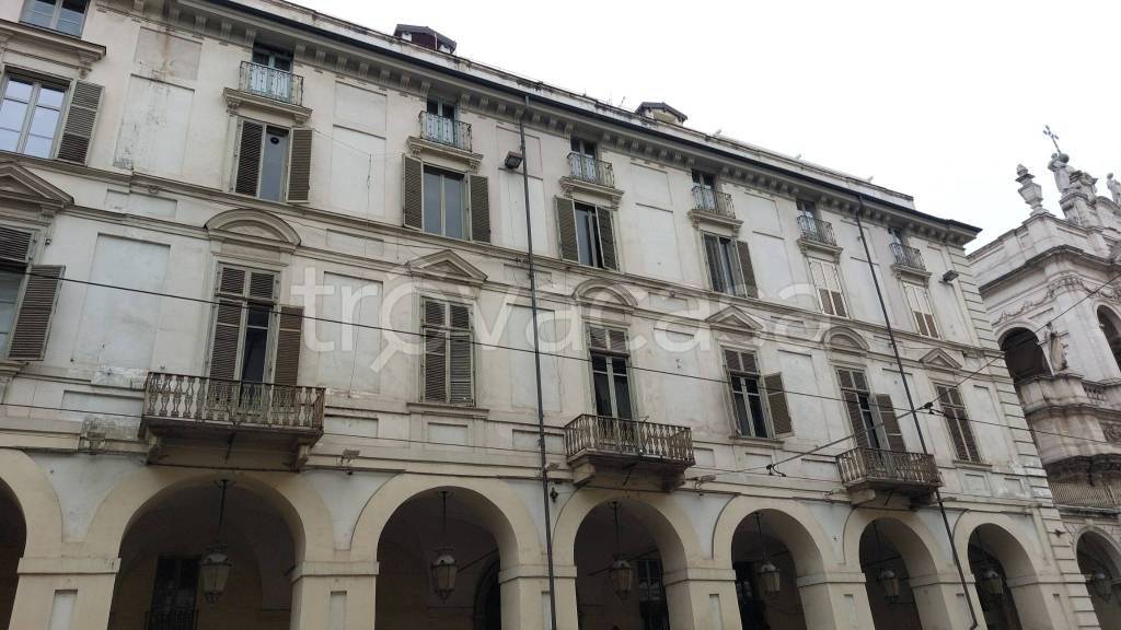 appartamento in vendita a Torino in zona Centro Storico