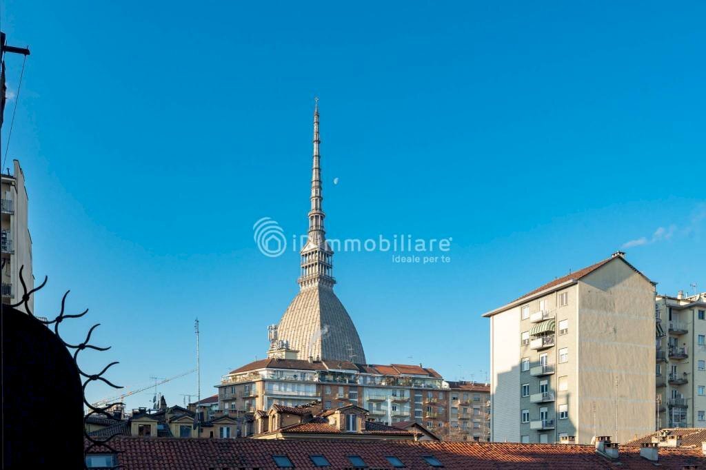 appartamento in vendita a Torino in zona Centro Storico