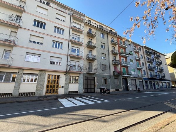 appartamento in vendita a Torino in zona Lingotto