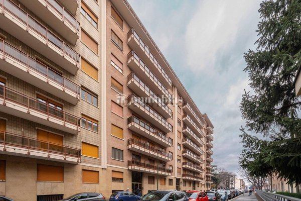appartamento in vendita a Torino in zona Parella