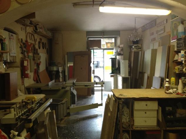 locale commerciale in vendita a Torino in zona Aurora