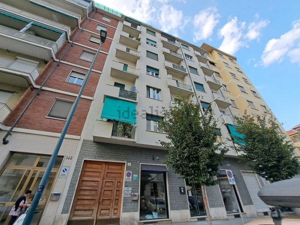 appartamento in vendita a Torino in zona Borgata Vittoria