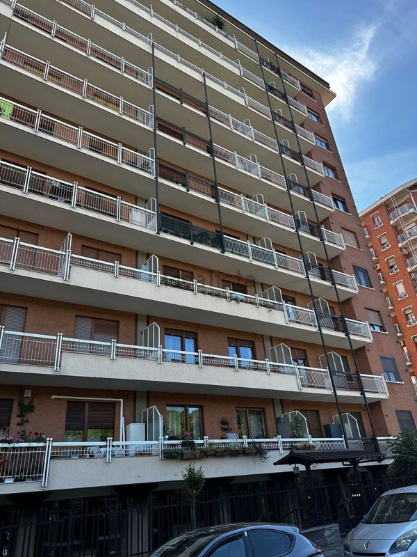 appartamento in vendita a Torino in zona Lucento