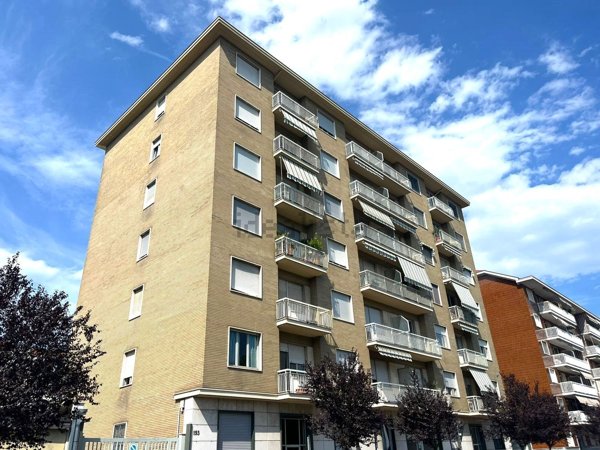appartamento in vendita a Torino in zona Borgata Vittoria
