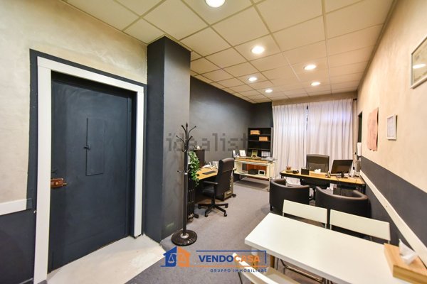 locale commerciale in vendita a Torino in zona San Donato