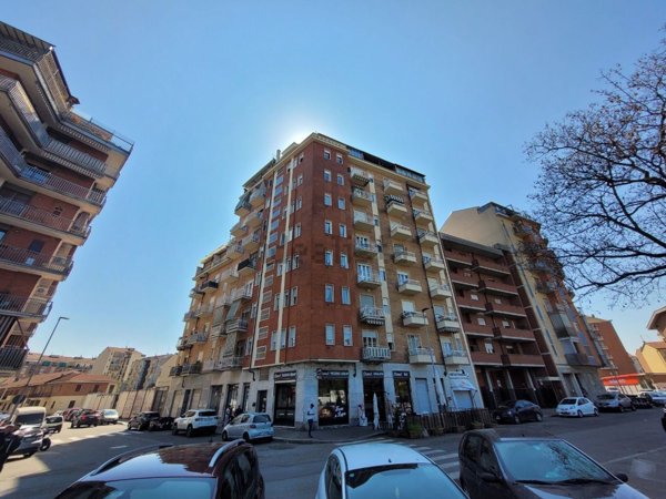 appartamento in vendita a Torino in zona Lucento