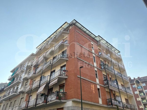 appartamento in vendita a Torino in zona Borgo San Paolo