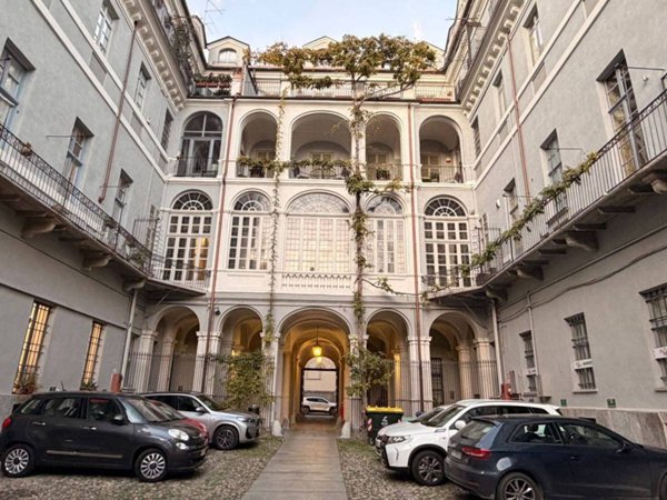 appartamento in vendita a Torino in zona Centro Storico
