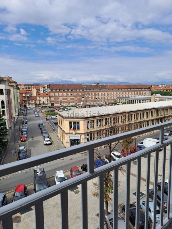 appartamento in vendita a Torino in zona Borgo San Paolo