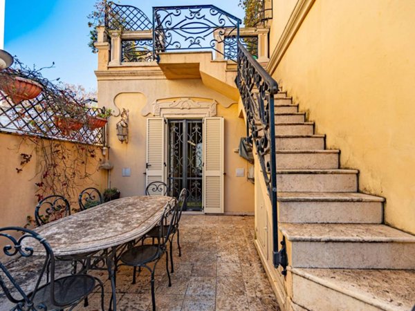 casa indipendente in vendita a Torino in zona San Salvario