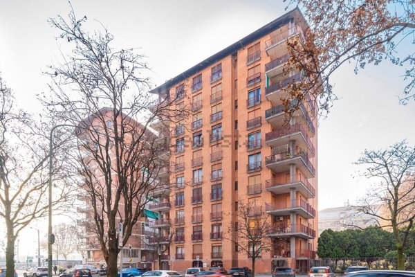 appartamento in vendita a Torino in zona Mirafiori Nord