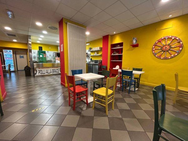 negozio in vendita a Torino in zona Vanchiglia