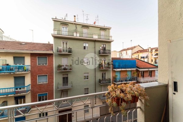 appartamento in vendita a Torino in zona Borgata Vittoria
