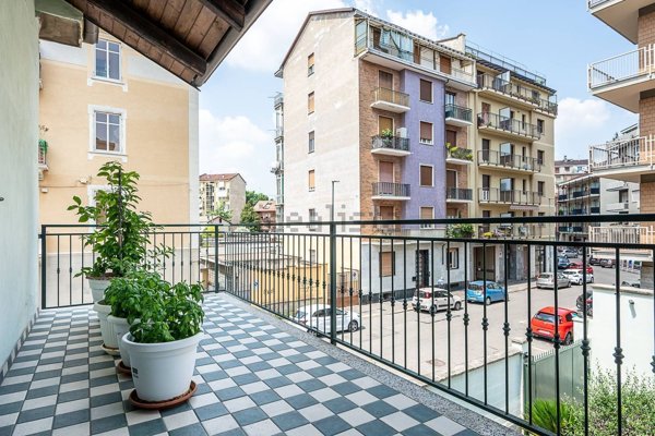 appartamento in vendita a Torino in zona Borgata Vittoria