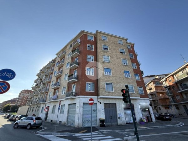 appartamento in vendita a Torino in zona Borgata Vittoria