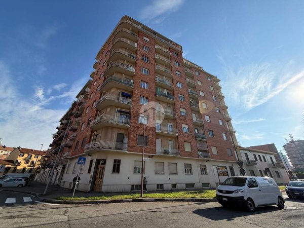 appartamento in vendita a Torino in zona Borgata Vittoria