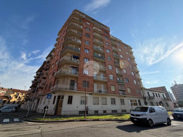 appartamento in vendita a Torino in zona Borgata Vittoria