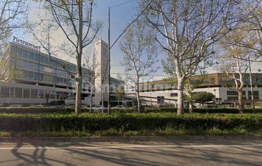 locale commerciale in vendita a Torino