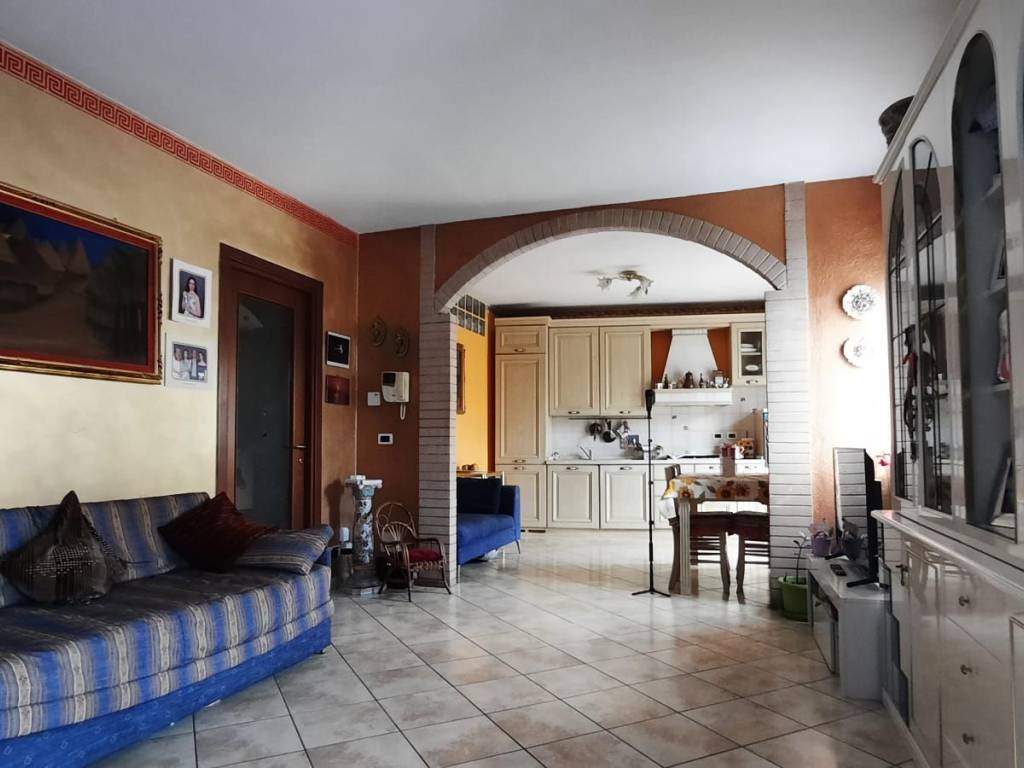 appartamento in vendita a Torino in zona Pozzo Strada