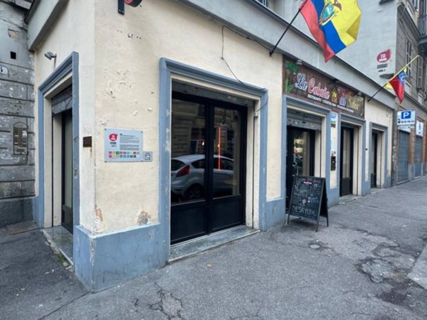 negozio in vendita a Torino in zona San Salvario