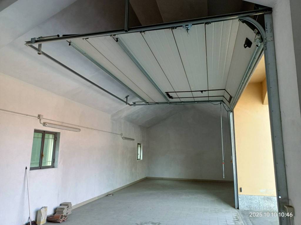 locale di sgombero in vendita a Torino in zona Madonna di Campagna