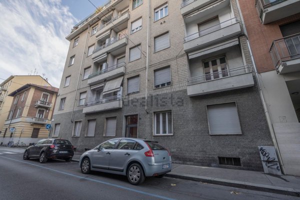 appartamento in vendita a Torino in zona San Donato