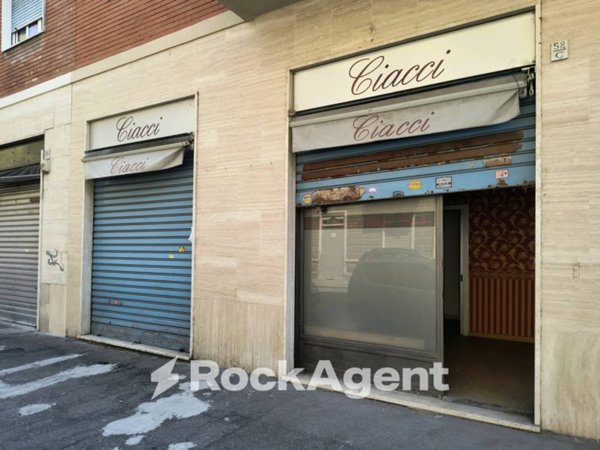 negozio in vendita a Torino in zona Vanchiglia